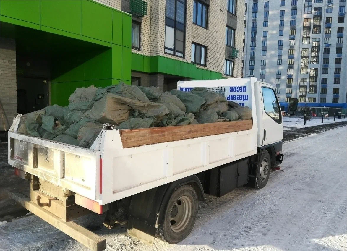Вывоз мусора грузовым фургоном 3 тонны в Уфе — цена от 1387 руб., ПроМусор