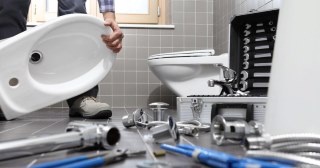 Демонтаж сантехники в Уфе от ПроМусор: снять ванну, унитаз, трубы от 1028 руб., профессионально