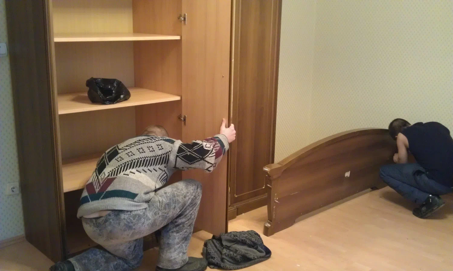 Демонтаж мебели в Уфе от ПроМусор: разборка и удаление старой мебели от 2363 руб
